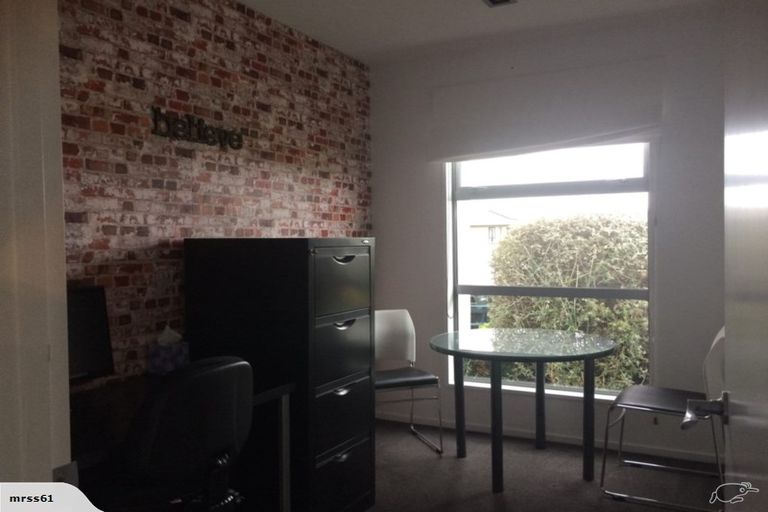 Photo of property in 30 Acacia Avenue, Rangiora, 7400