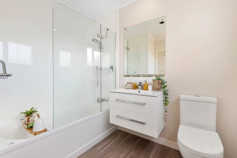 Photo of property in 38c Agra Crescent, Khandallah, Wellington, 6035