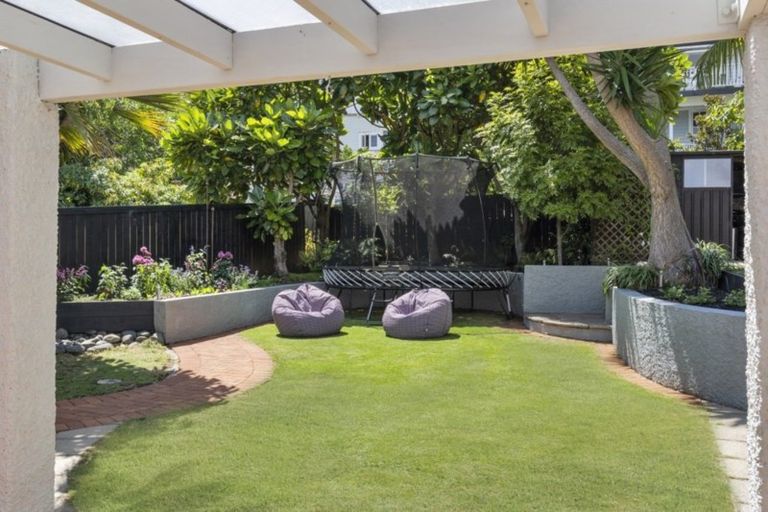 Photo of property in 21 Rattray Street, Devonport, Auckland, 0624