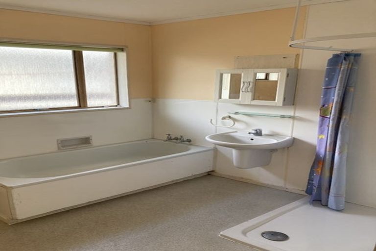 Photo of property in 1/10 Dublin Street, Pukekohe, 2120