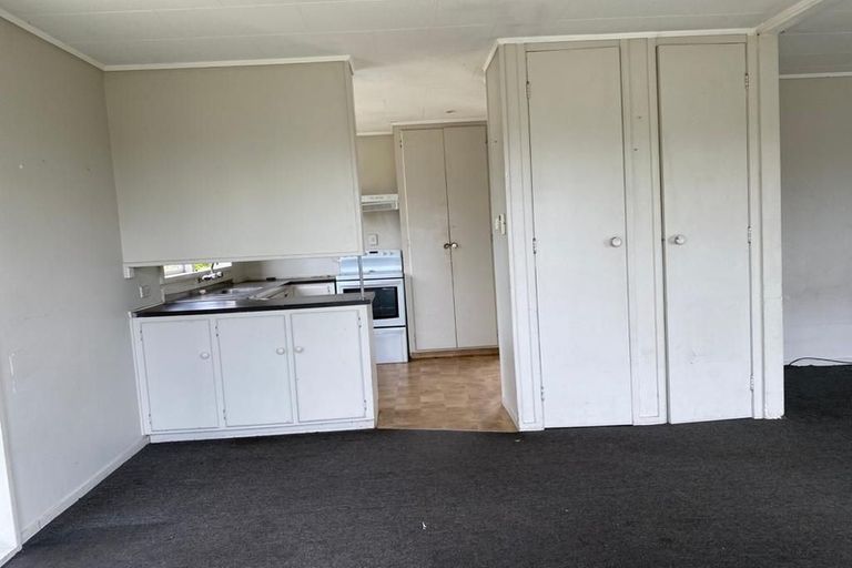 Photo of property in 17 Manuroa Road, Takanini, 2112