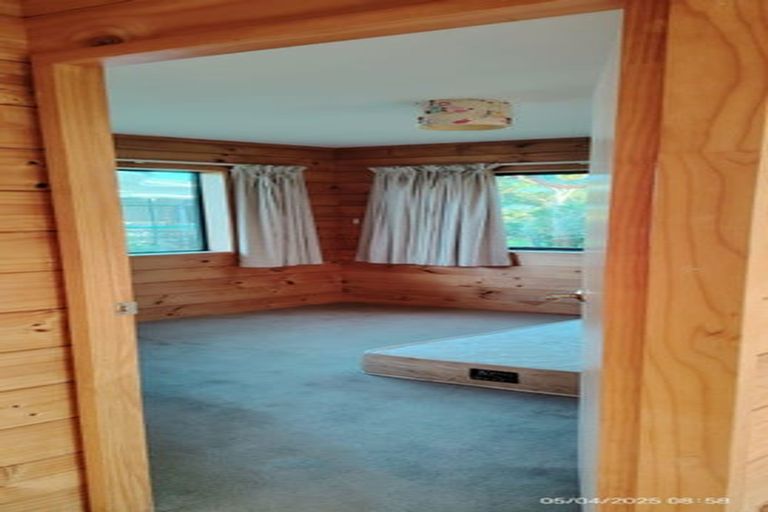 Photo of property in 15 Chorley Grove, Churton Park, Wellington, 6037