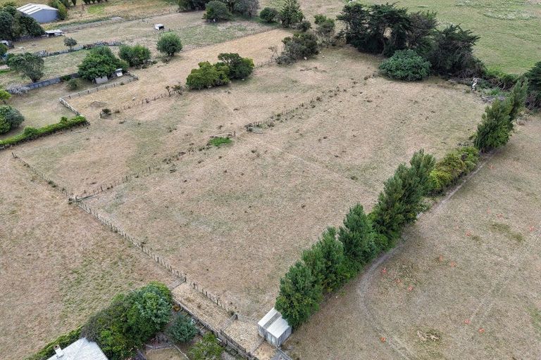 Photo of property in 226 Rangiuru Road, Otaki, 5512