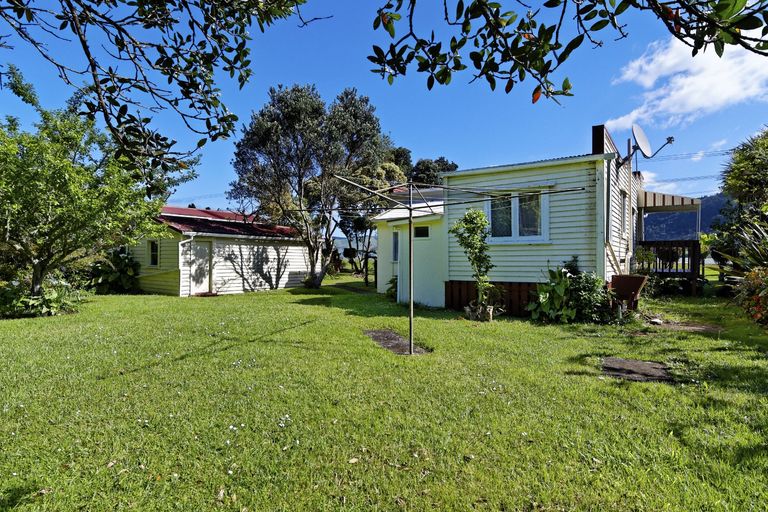 Photo of property in 1220 Huia Road, Huia, Auckland, 0604