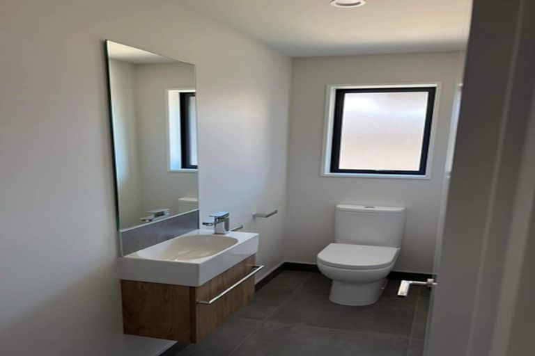 Photo of property in 10 Pierce Street, Marshland, Christchurch, 8083