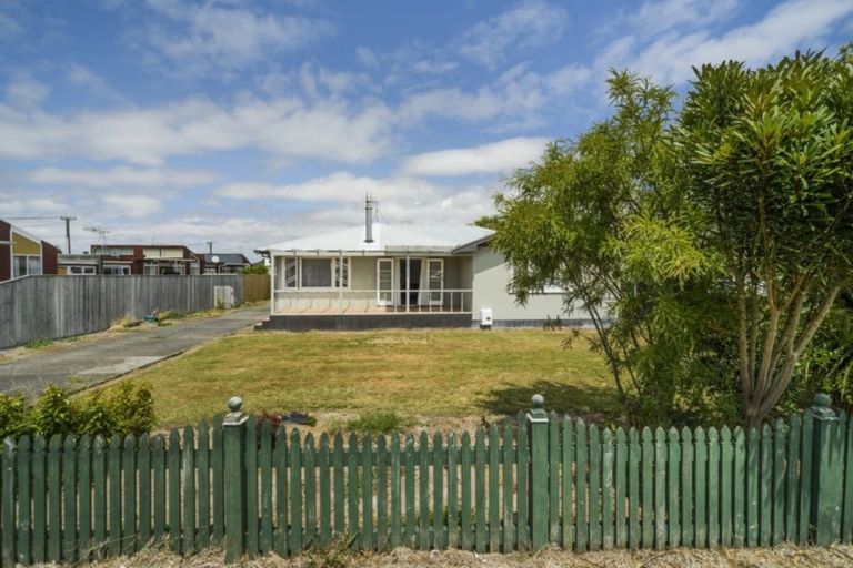 Photo of property in 8 Lambert Street, Marton, 4710