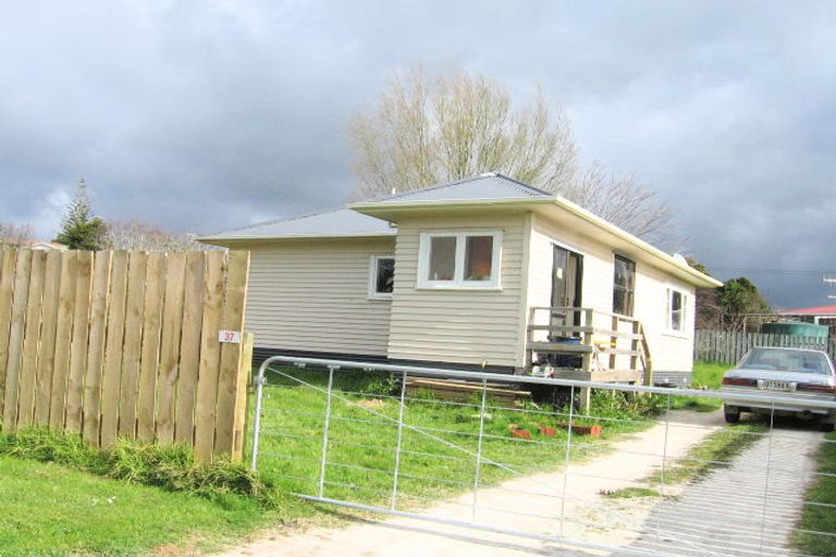 Photo of property in 37 Marshall Road, Kaiwaka, 0573