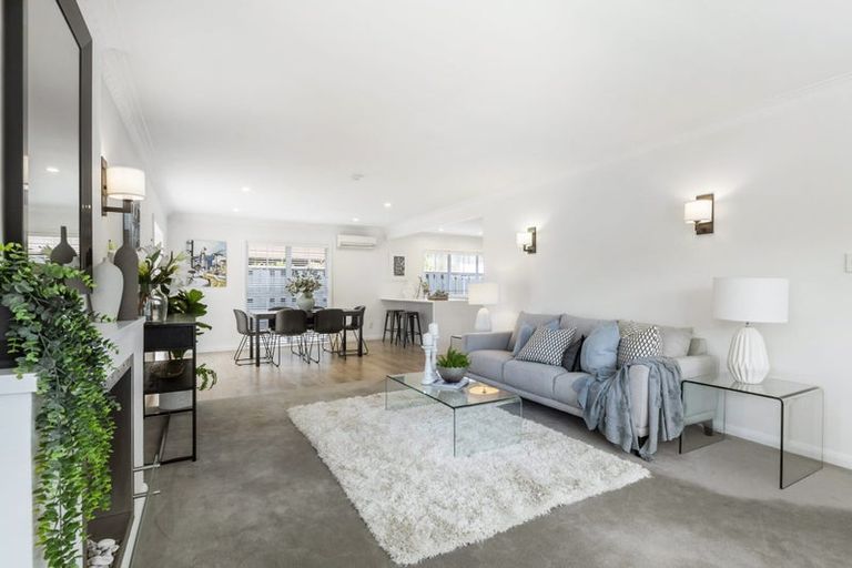 Photo of property in 2/15 Saltburn Road, Milford, Auckland, 0620