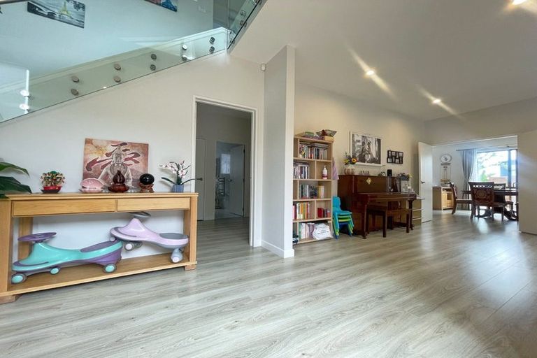 Photo of property in 10 Bounty Road, Long Bay, Auckland, 0630