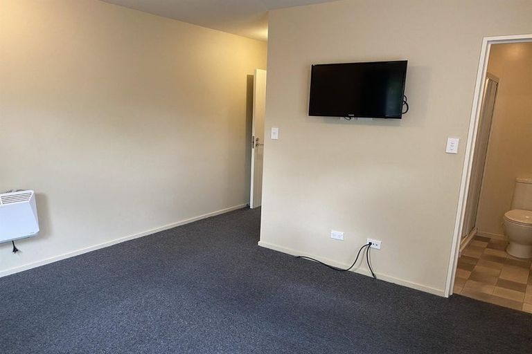 Photo of property in 53 Ilam Road, Upper Riccarton, Christchurch, 8041