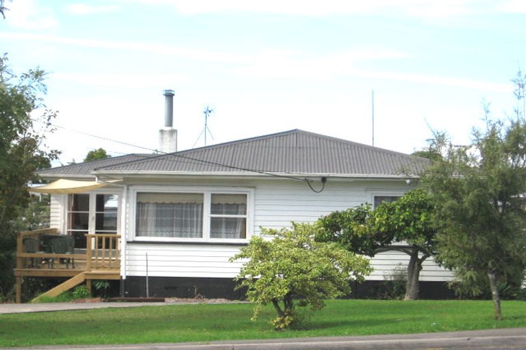 Photo of property in 1/26 Forest Hill Road, Henderson, Auckland, 0612