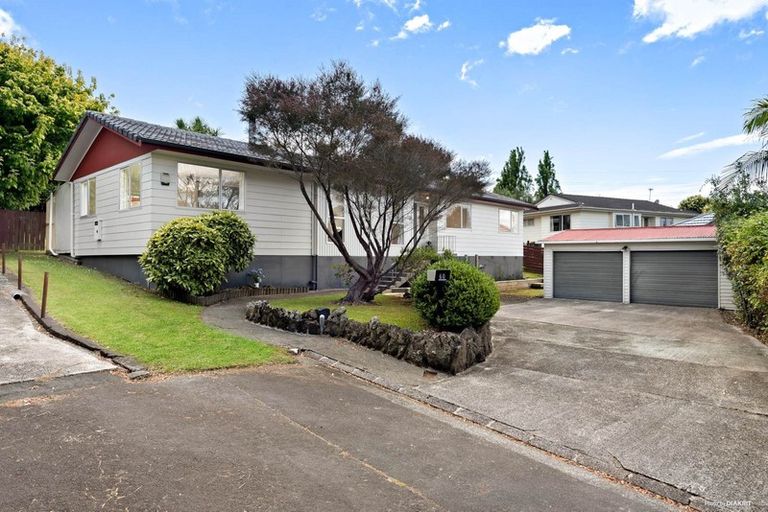 Photo of property in 60 Hartley Terrace, Massey, Auckland, 0614