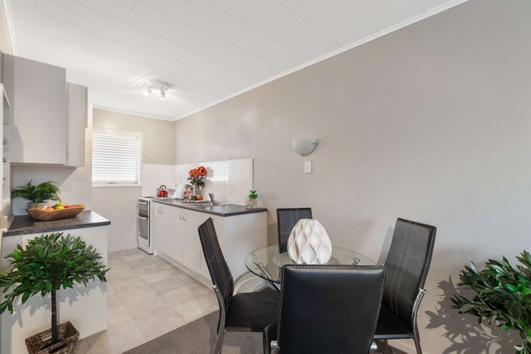 Photo of property in 1/4 Collie Road, Pukekohe, 2120