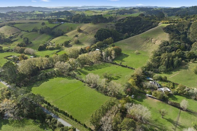 Photo of property in 33 Quinns Road, Clevedon, Papakura, 2585