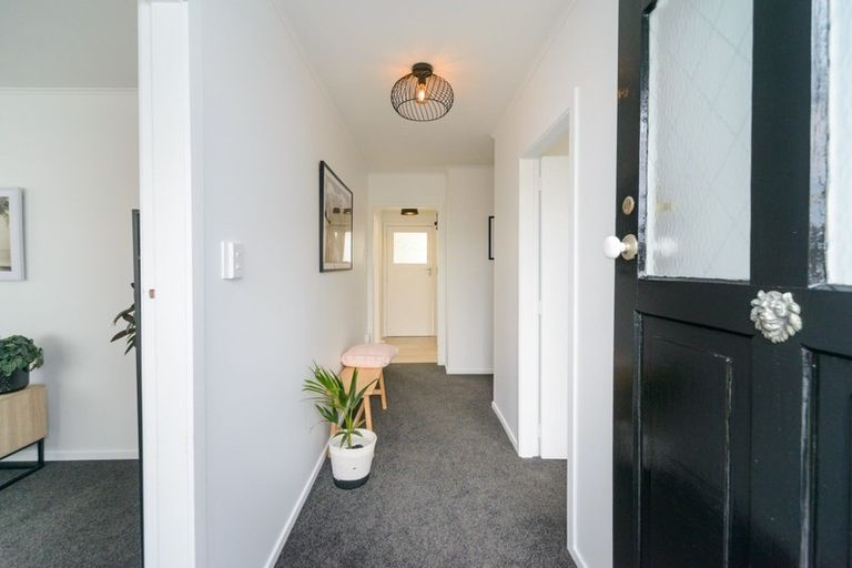 Photo of property in 6 Coventry Street, Highbury, Palmerston North, 4412