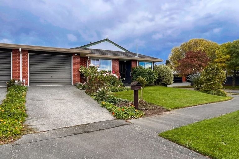 Photo of property in 5a Westgrove Avenue, Avonhead, Christchurch, 8042