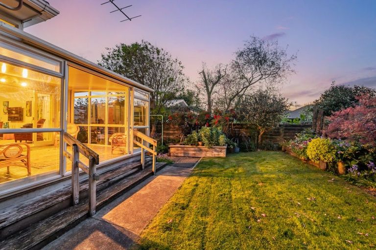 Photo of property in 16a Sheridan Crescent, Trentham, Upper Hutt, 5018