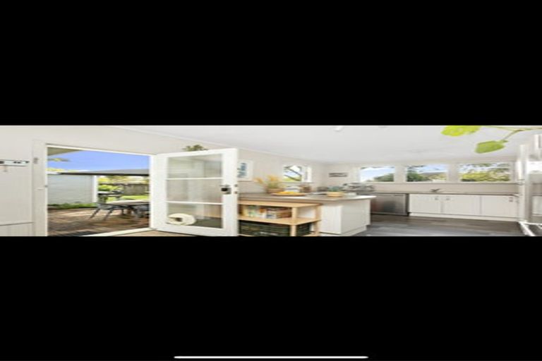 Photo of property in 19 Rimu Street, New Lynn, Auckland, 0600