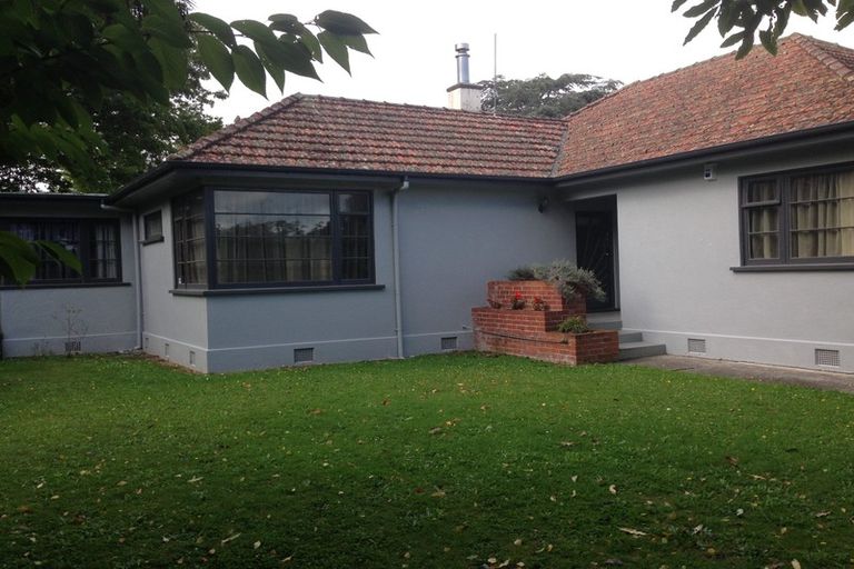 Photo of property in 27 Manuka Street, Hokowhitu, Palmerston North, 4410