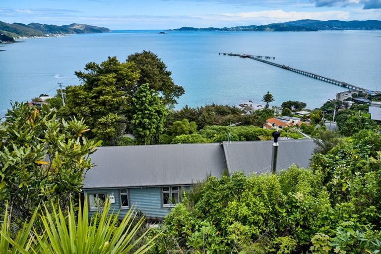 Photo of property in 45 Howard Road, Point Howard, Lower Hutt, 5013