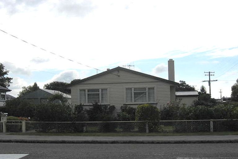 Photo of property in 6 Betten Street, Waimate, 7924