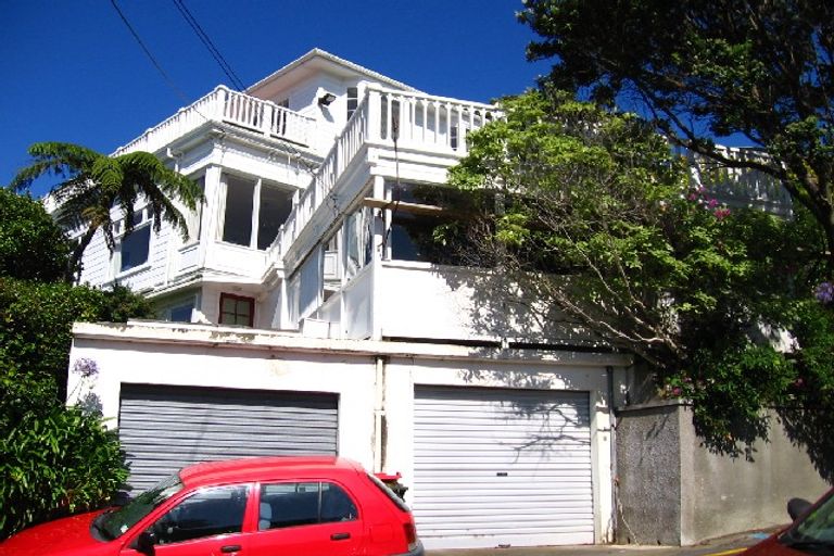 Photo of property in 7 Wesley Road, Kelburn, Wellington, 6012