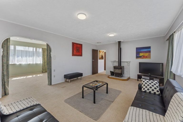 Photo of property in 92 California Drive, Totara Park, Upper Hutt, 5018