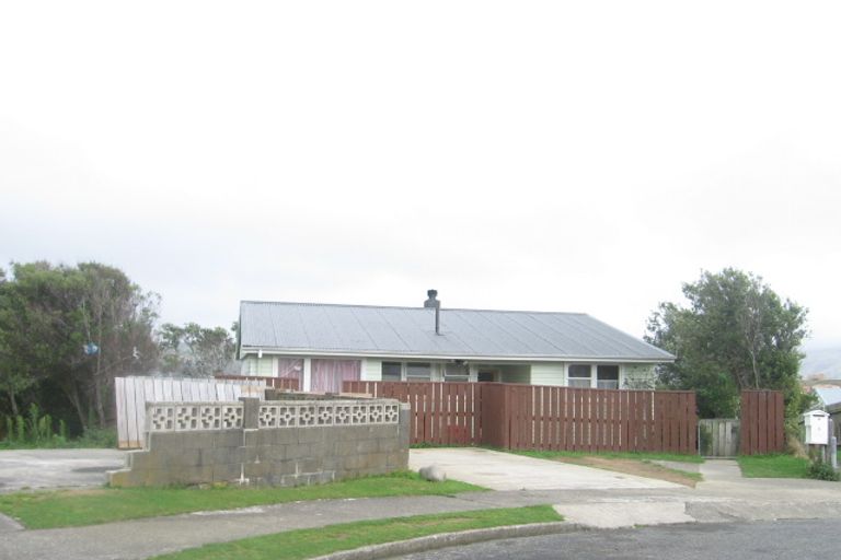 Photo of property in 3 Syntax Place, Ascot Park, Porirua, 5024