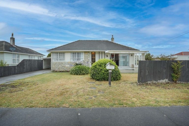 Photo of property in 24 Herrington Street, Foxton, 4814