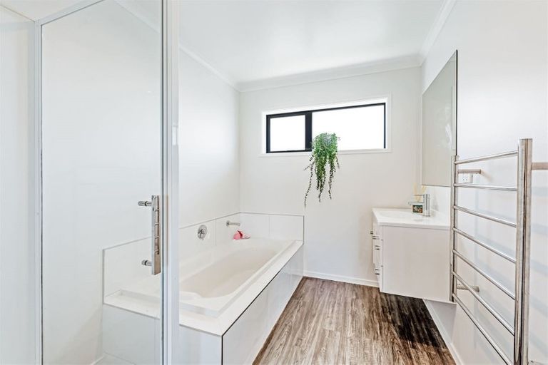 Photo of property in 1 Deerwood Lane, Wigram, Christchurch, 8025