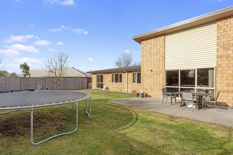 Photo of property in 31 Melford Close, Rangiora, 7400