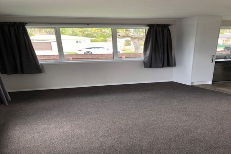 Photo of property in 1/12 Wilford Street, Wallaceville, Upper Hutt, 5018