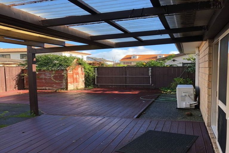 Photo of property in 5 Bezar Place, Flat Bush, Auckland, 2016