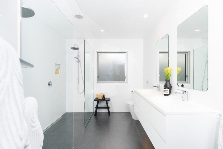 Photo of property in 5 Kabul Street, Khandallah, Wellington, 6035