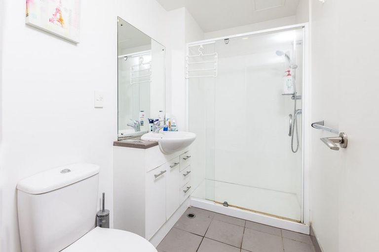 Photo of property in 23 Emily Place, Bellevue, Tauranga, 3110