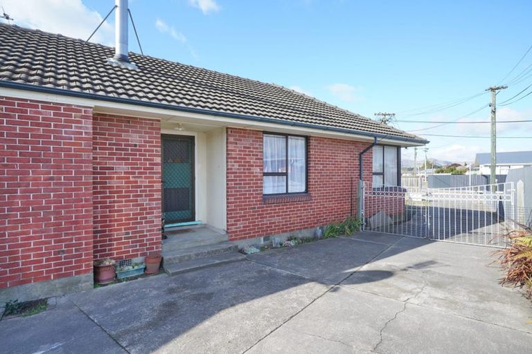 Photo of property in 17 Ontario Place, Wainoni, Christchurch, 8061