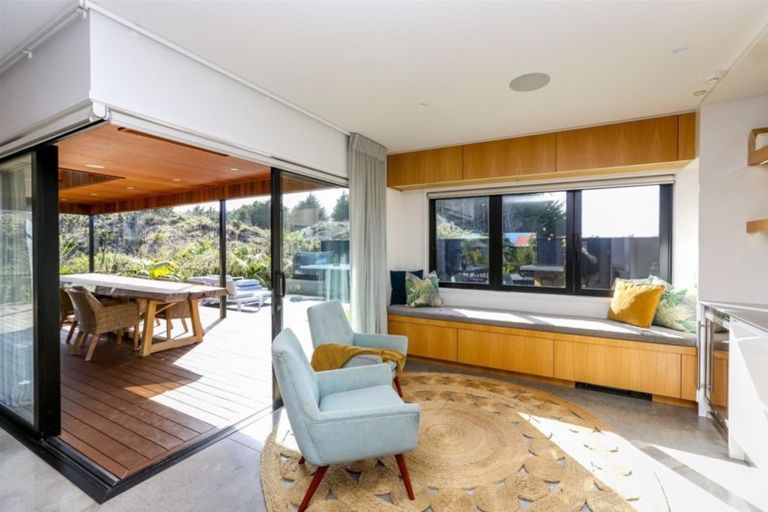 Photo of property in 70 Links Drive, Waiwhakaiho, New Plymouth, 4312