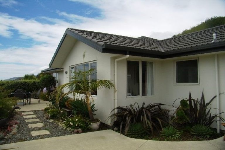Photo of property in 75 Tukuka Street, Nelson South, Nelson, 7010