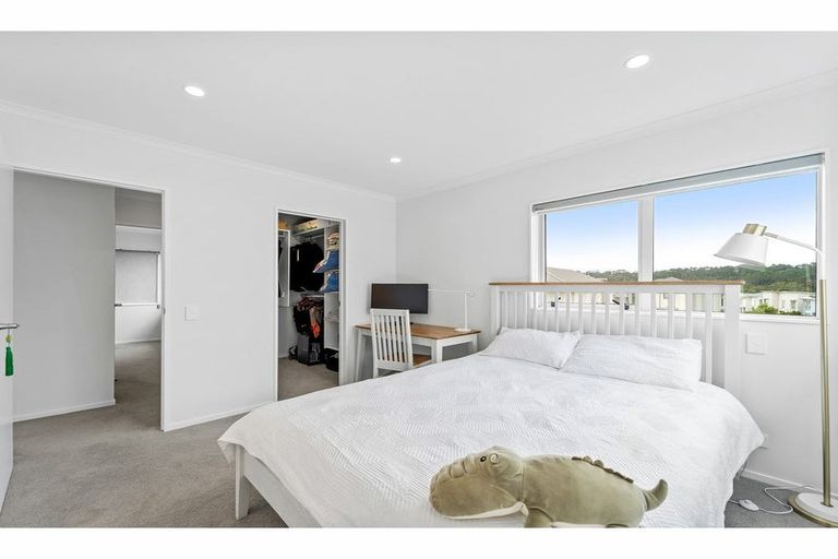 Photo of property in 29 Mettam Drive, Swanson, Auckland, 0614