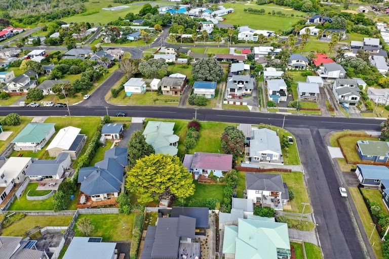 Photo of property in 27 Dillon Street, Waihi Beach, 3611