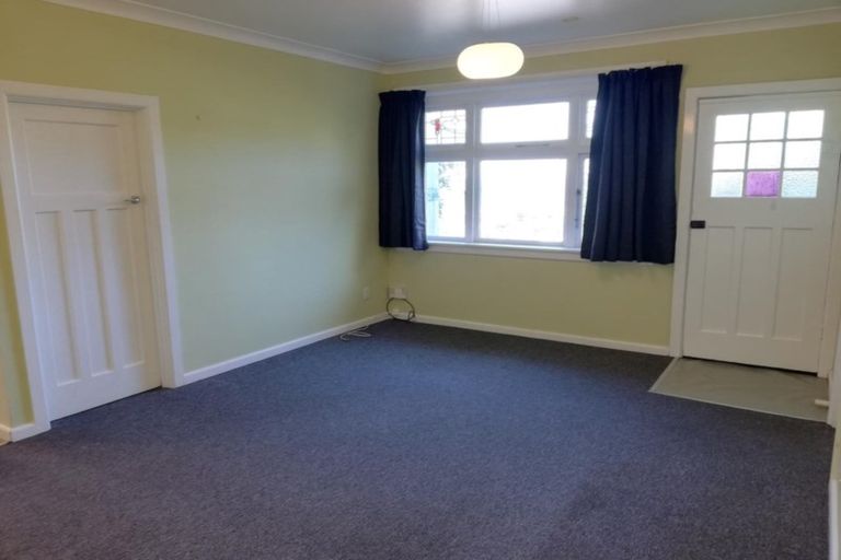 Photo of property in 26 Lerwick Terrace, Melrose, Wellington, 6023