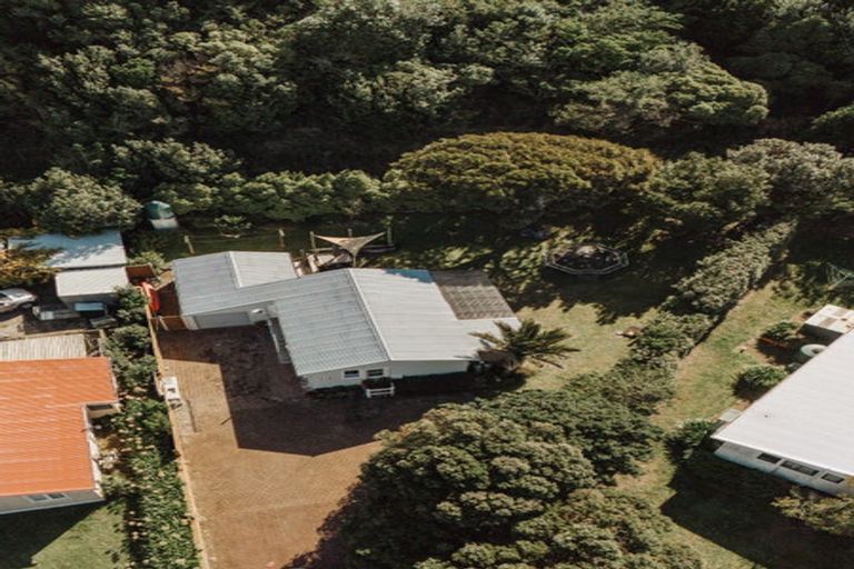 Photo of property in 19 Kapiti Place, Kairakau, Elsthorpe, 4295