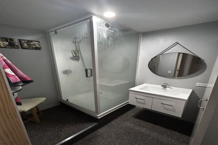 Photo of property in 18 Carlton Terrace, Westown, New Plymouth, 4310