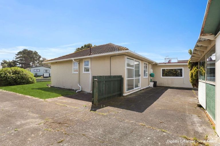 Photo of property in 38 Manuka Street, Castlecliff, Whanganui, 4501