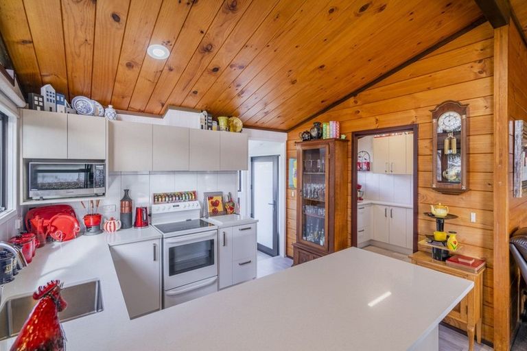 Photo of property in 165 Cook Drive, Whitianga, 3510