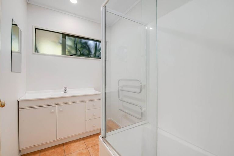 Photo of property in 2/112 Parkhurst Road, Parakai, 0830