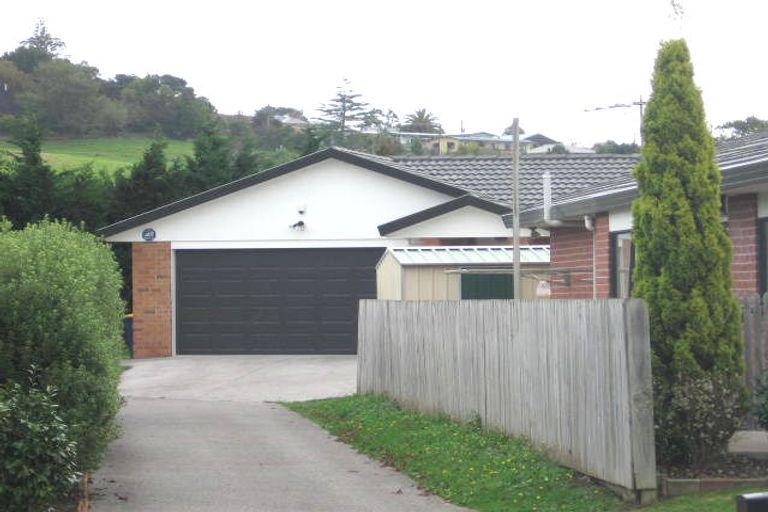 Photo of property in 23 Greenberry Drive, Ranui, Auckland, 0612