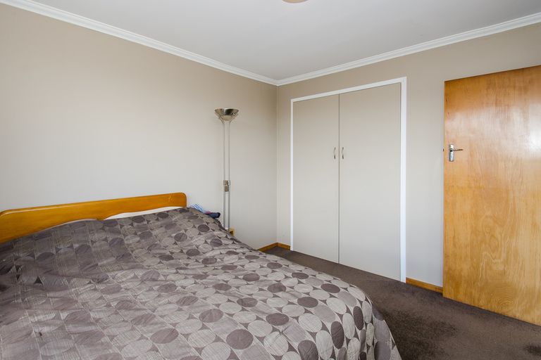 Photo of property in 15 Tomkins Street, Green Island, Dunedin, 9018