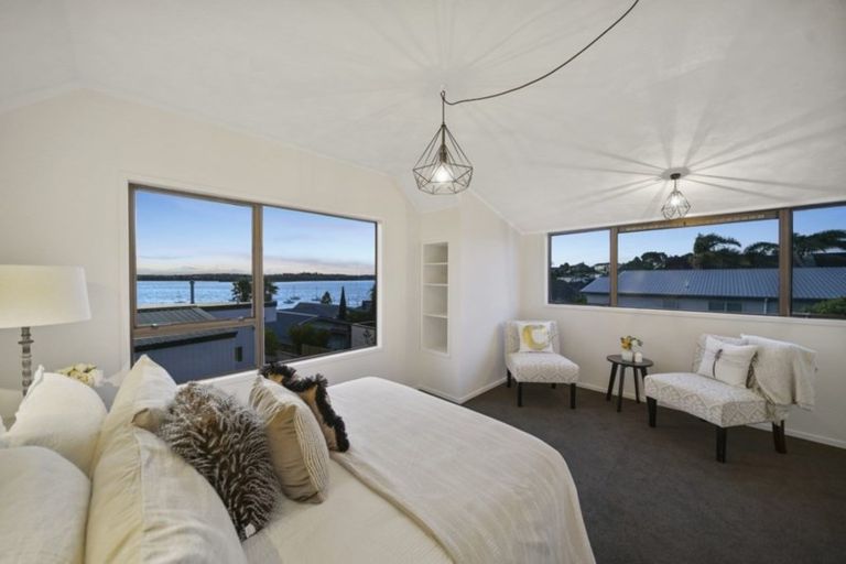 Photo of property in 2/127 Bucklands Beach Road, Bucklands Beach, Auckland, 2012