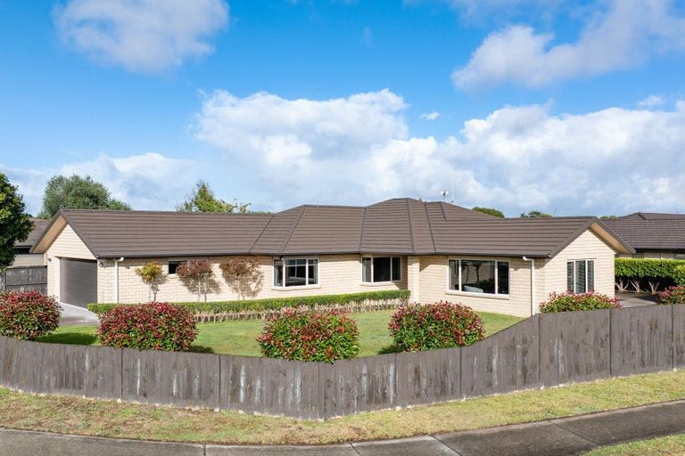 Photo of property in 1 Whitney Place, Rototuna North, Hamilton, 3210